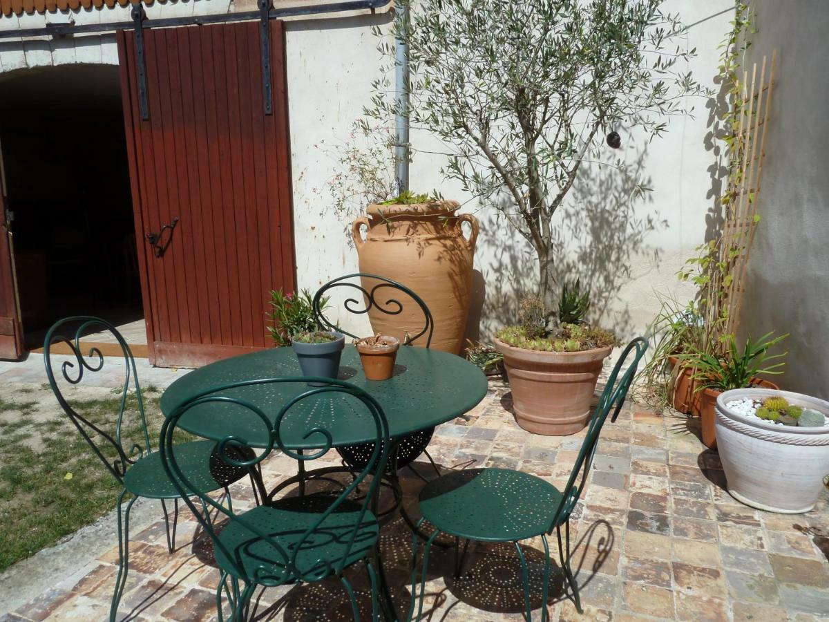 Le Jardin Andrinople Hotel Richelieu Exterior photo